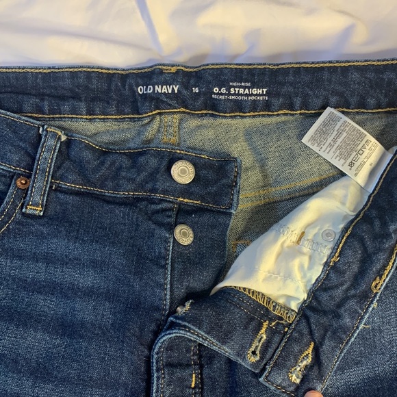 Old navy size 16 high rise straight jeans with button fly distressed - Picture 2 of 3